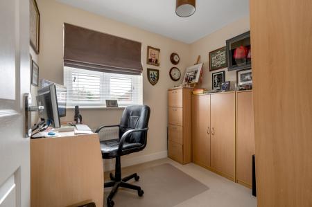 4 bedroom Detached house for sale in Aintree Avenue, Barleythorpe, LE15