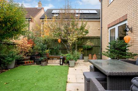 4 bedroom Detached house for sale in Racecourse Road, Barleythorpe, LE15