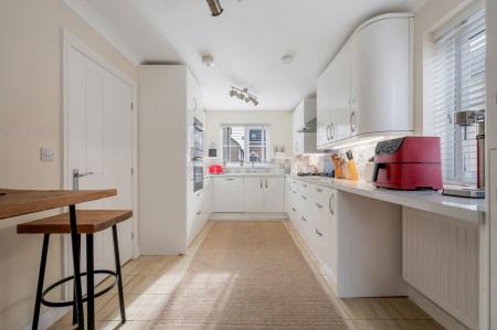 4 bedroom Detached house for sale in Racecourse Road, Barleythorpe, LE15