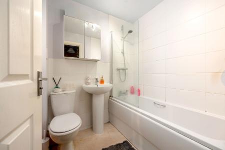 2 bedroom Semi-detached house for sale in Mistley Close, Barleythorpe