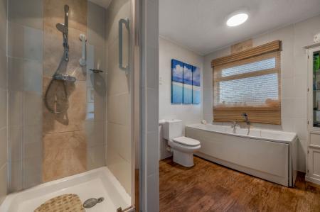 5 bedroom Detached house for sale in Holyrood Close, Oakham, LE15