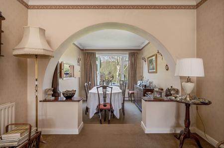 4 bedroom Detached house for sale in Holyrood Close, Oakham, LE15