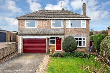 Holyrood Close, Oakham, LE15