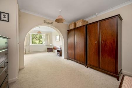 5 bedroom Detached house for sale in Holyrood Close, Oakham, LE15