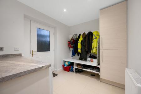 4 bedroom Detached house for sale in Mill Grove, Whissendine