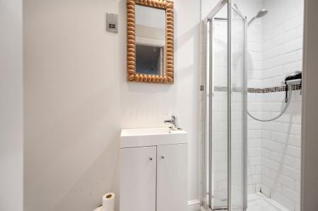 4 bedroom Detached house for sale in Mill Grove, Whissendine