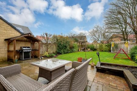 4 bedroom Detached house for sale in Blacksmiths Avenue, Barleythorpe, LE15