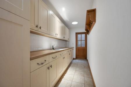 3 bedroom Cottage for sale in Thistleton Road, Market Overton