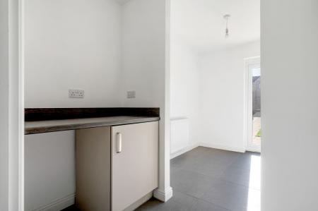 2 bedroom Terraced House for sale in Tollesbury Avenue, Barleythorpe, LE15