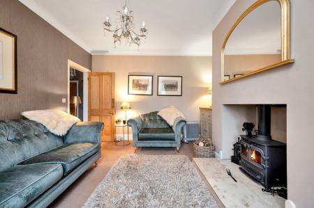 3 bedroom Character Property for sale in Manor Grooms Cottage, Braunston