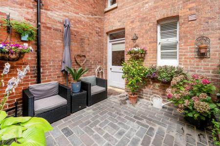 3 bedroom Character Property for sale in Manor Grooms Cottage, Braunston