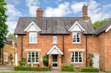 2 Wood Lane, Braunston, LE15