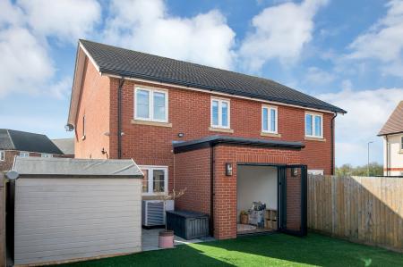 3 bedroom Semi-detached house for sale in Spinney Hill, Oakham, LE15