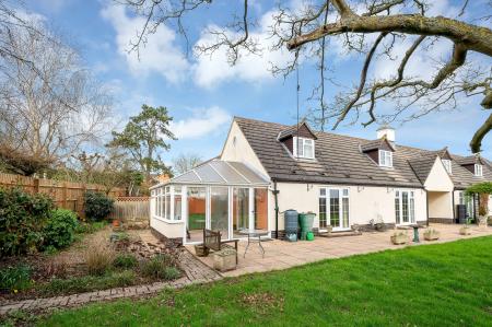 2 bedroom Retirement property for sale in Littleworth Lane, Belton In Rutland, LE15