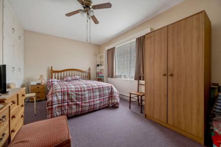 2 bedroom Detached house for sale in Cold Overton Road, Oakham