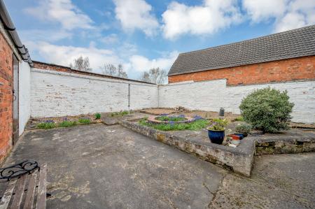2 bedroom Detached house for sale in Cold Overton Road, Oakham