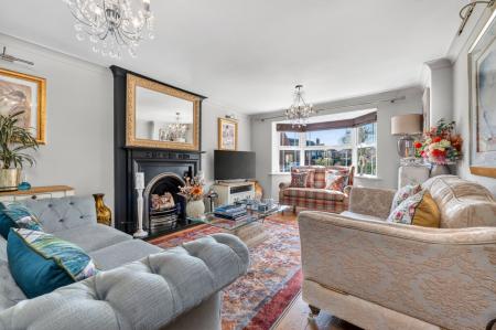 4 bedroom Detached house for sale in Hambleton Close, Oakham, LE15