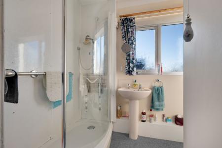 2 bedroom Flat for sale in South Street, Baines Court South Street, LE15