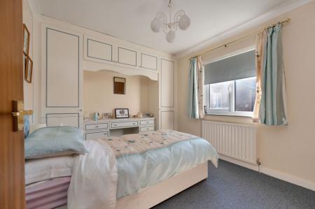 2 bedroom Flat for sale in South Street, Baines Court South Street, LE15