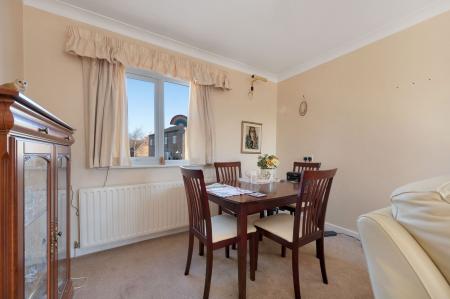 2 bedroom Flat for sale in South Street, Baines Court South Street, LE15