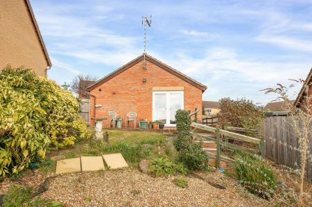 2 bedroom Detached bungalow for sale in Hilltop Drive, Oakham