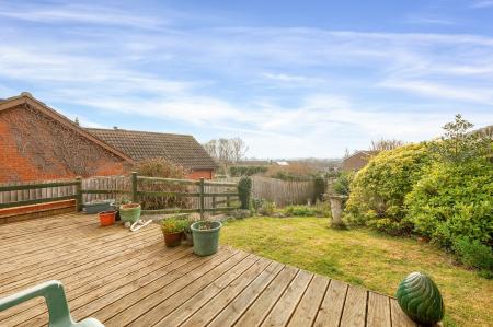 2 bedroom Detached bungalow for sale in Hilltop Drive, Oakham
