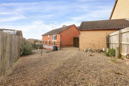 2 bedroom Detached bungalow for sale in Hilltop Drive, Oakham