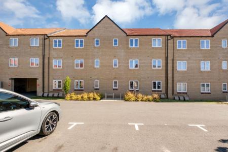 2 bedroom Flat for sale in Stud Road, Barleythorpe
