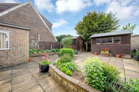 3 bedroom Detached house for sale in Tyne Road, Oakham