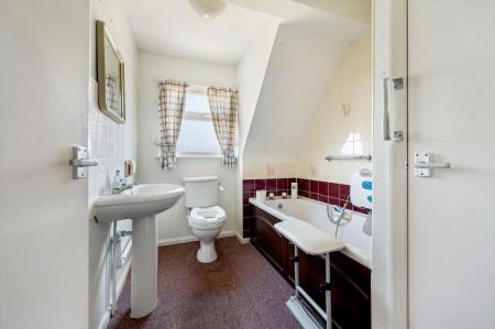 3 bedroom Detached house for sale in Tyne Road, Oakham