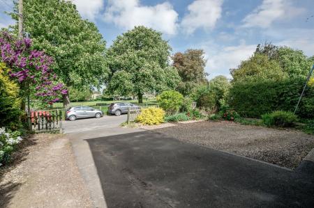 3 bedroom Semi-detached house for sale in Butt Lane, North Luffenham