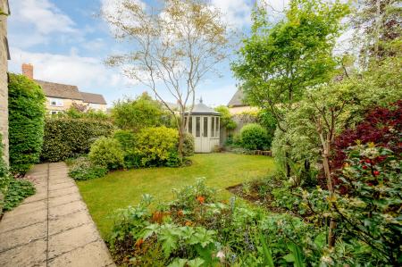 4 bedroom Detached house for sale in Main Street, Cottesmore