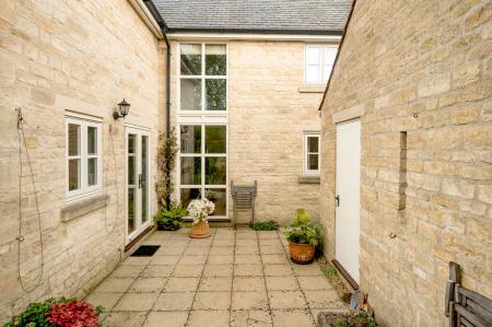 4 bedroom Detached house for sale in Main Street, Cottesmore