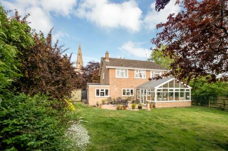 4 bedroom Detached house for sale in Church Lane, Greetham