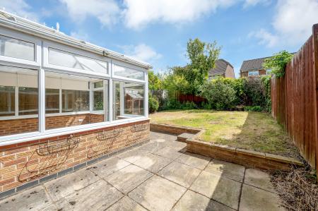 3 bedroom Semi-detached house for sale in Normanton Drive, Oakham