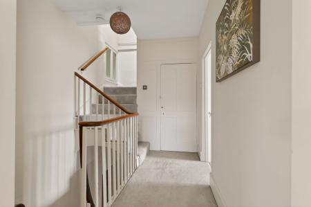 4 bedroom Town house to let in Burley Road, Oakham, LE15