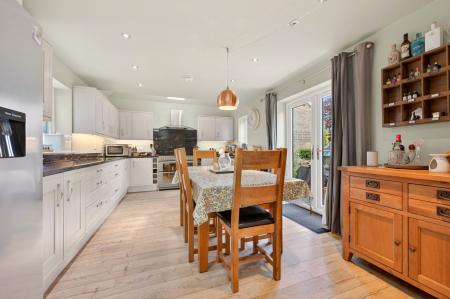 4 bedroom Semi-detached house for sale in Teigh Road, Market Overton