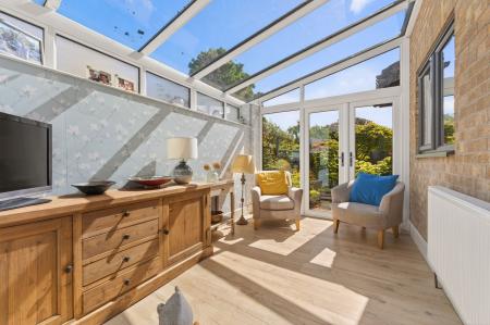 4 bedroom Semi-detached house for sale in Teigh Road, Market Overton