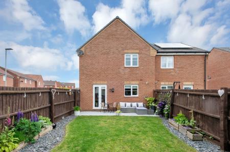 3 bedroom Semi-detached house for sale in Sandown Close, Barleythorpe