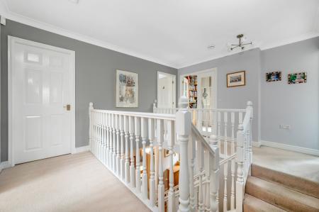 5 bedroom Detached house for sale in Tolethorpe Close, Oakham