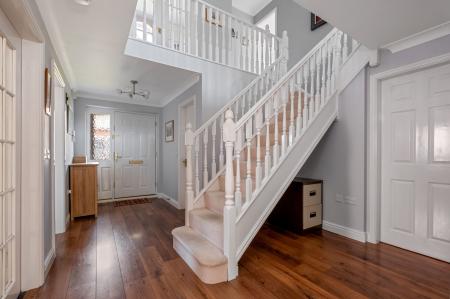 5 bedroom Detached house for sale in Tolethorpe Close, Oakham