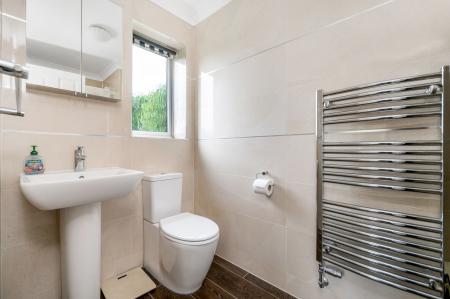 5 bedroom Detached house for sale in Tolethorpe Close, Oakham
