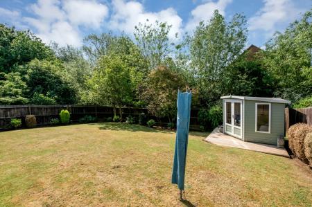 5 bedroom Detached house for sale in Tolethorpe Close, Oakham