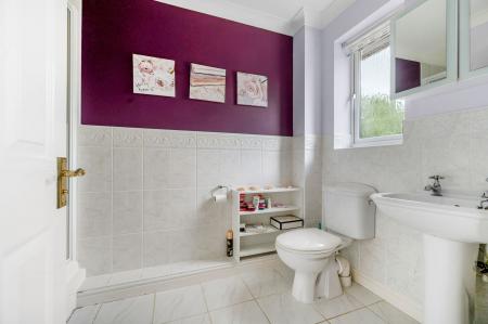 5 bedroom Detached house for sale in Tolethorpe Close, Oakham