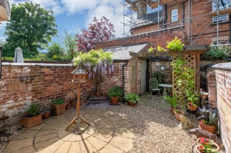 2 bedroom Terraced House for sale in Northgate, Oakham