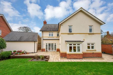 4 bedroom Detached house for sale in Martinsley Place, Oakham