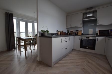 2 bedroom Detached house to let in Holbrook Way, Barleythorpe, LE15