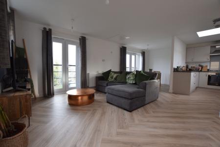 2 bedroom Detached house to let in Holbrook Way, Barleythorpe, LE15