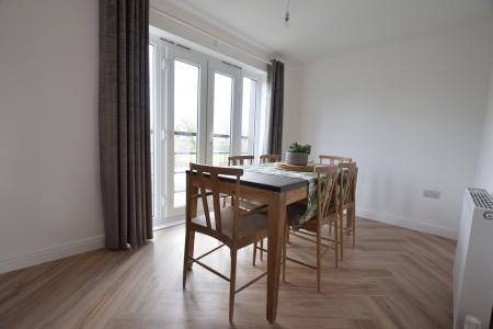 2 bedroom Detached house to let in Holbrook Way, Barleythorpe, LE15