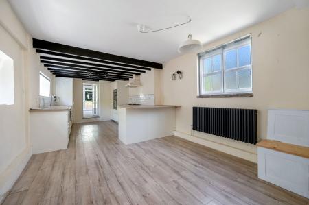 3 bedroom Terraced House for sale in Well Street, Langham